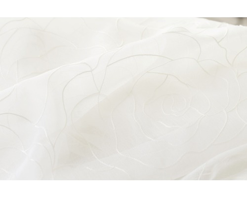 Měkká látka s růžovým vzorem pro dekorativní účely