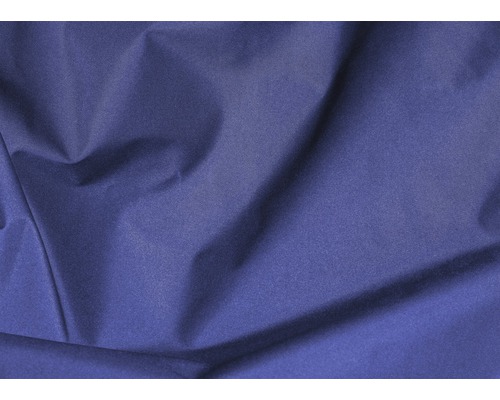 Detail modrého látkového potahu se záhyby