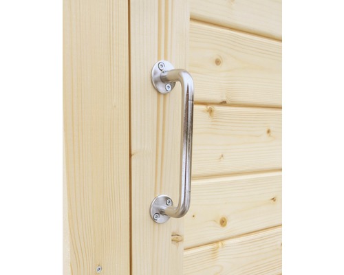 Kovová klika na dřevěných dveřích