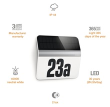 Osvětlení domovního čísla se solárním panelem a LED osvětlením