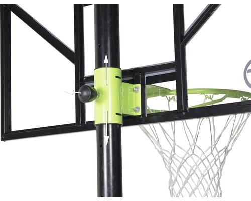 Detail basketbalového koše s nastavitelnou výškou