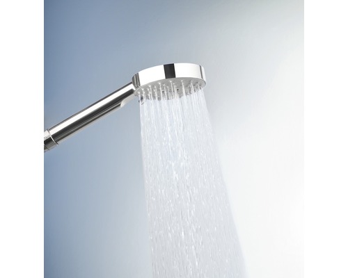 Ruční sprcha s tekoucí vodou