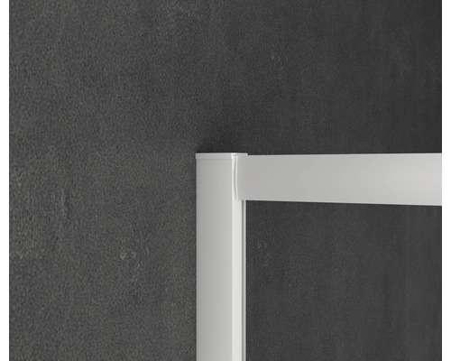 Detail rámu sprchového koutu