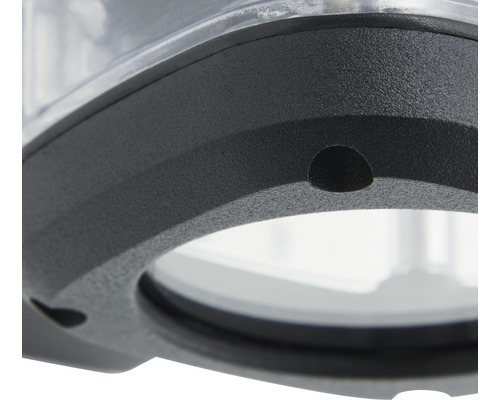 Detail venkovního svítidla