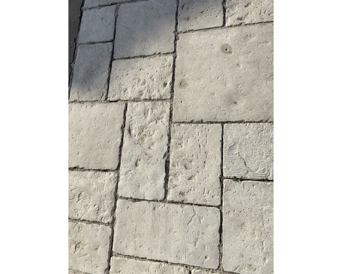 Pokládka betonových dlažebních kostek