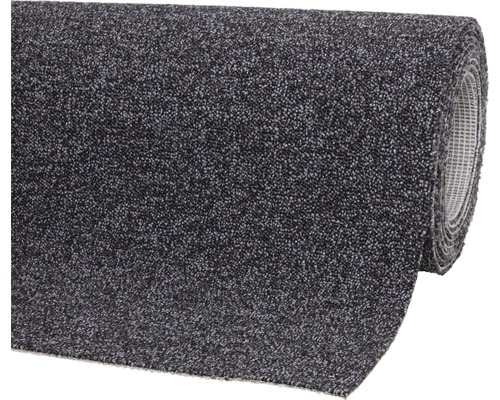 Šedý běhoun koberce v roli