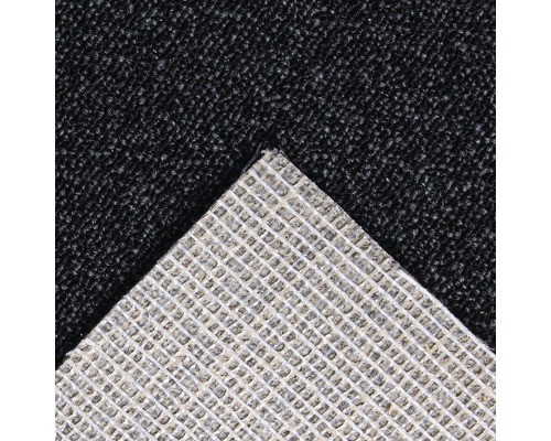 Detailní pohled na koberec s textilním podkladem