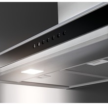 Nerezová digestoř s ovládacím panelem a osvětlením