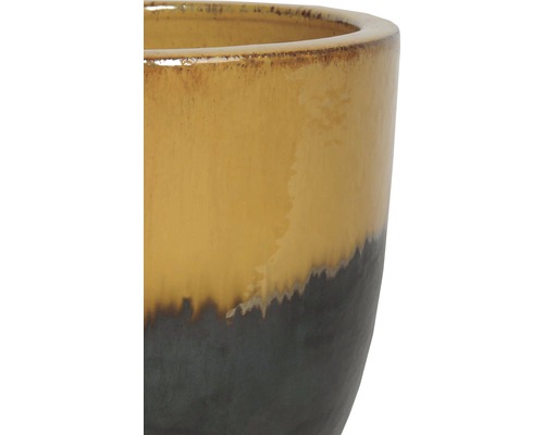 Detailní pohled na květináč