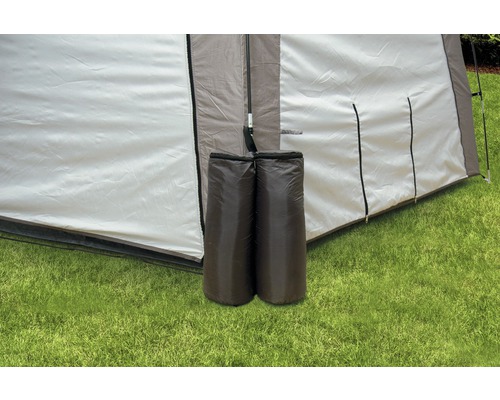 Dva pískové pytle pro upevnění stanu na trávníku