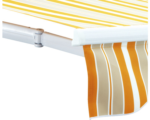 Detail markýzy s pruhovaným vzorem