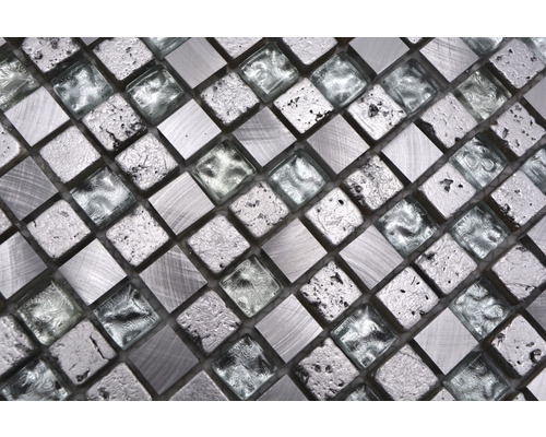 Mozaika z skla a kovu