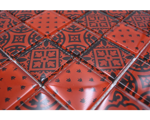 Mozaikové dlaždice s geometrickými vzory