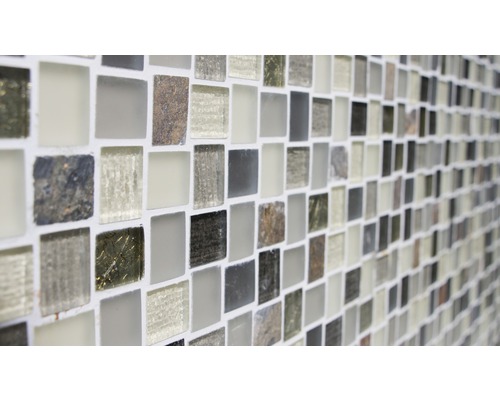 Čtvercové mozaikové obkládačky na zeď