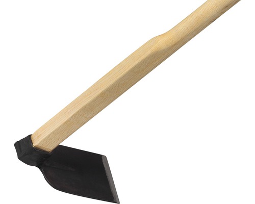Zahradní motyka s dřevěnou násadou