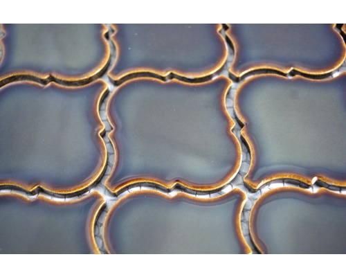 Detail mozaikových dlaždic v orientálním stylu