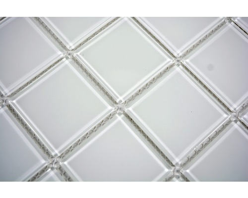 Skleněné mozaikové dlaždice ve tvaru kosočtverce