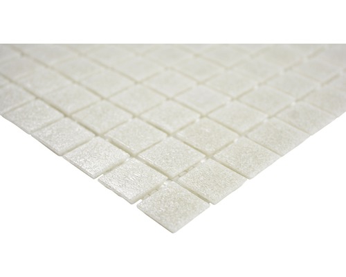 Mozaikové skleněné dlaždice ve čtvercovém formátu