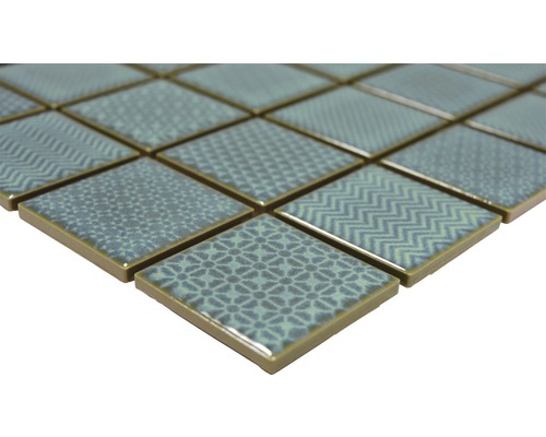 Mozaiková dlaždice s různými vzory