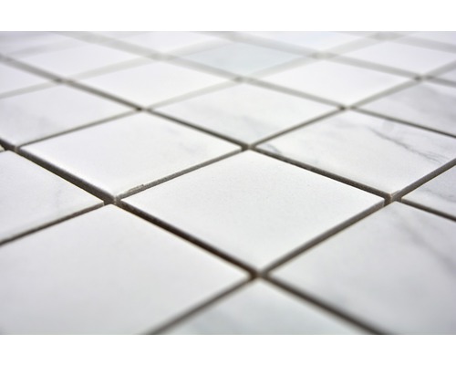 Mozaikové dlaždice z mramoru