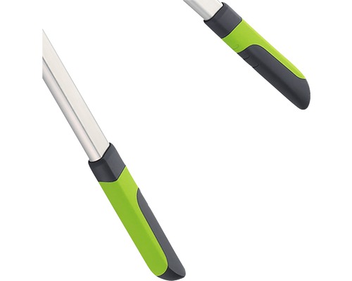 Detailní záběr násady s rukojetí pro zahradní nářadí