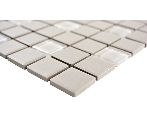 Mozaiková dlaždice ze skla a keramiky