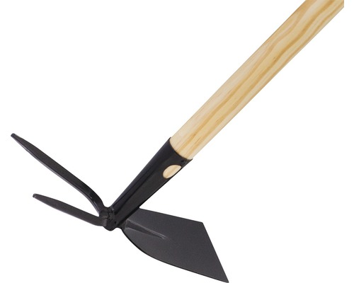 Kombinovaná motyka s dřevěnou násadou pro zahradní práce