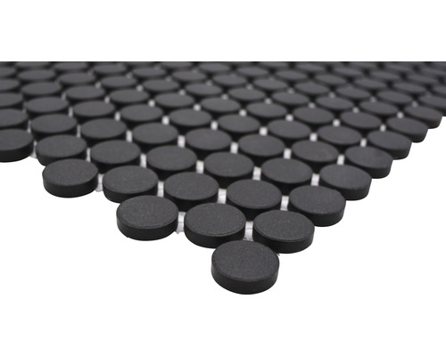 Mozaiková dlaždice s kulatými, tmavými kameny