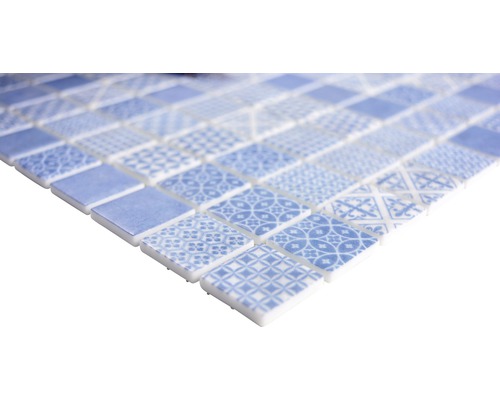 Mozaiková dlaždice se vzory