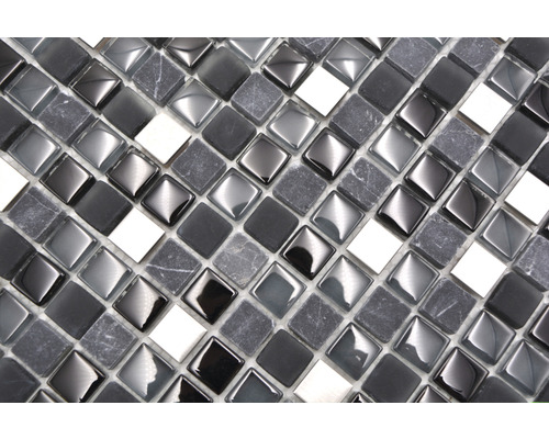 Mozaikové dlaždice ze skla a přírodního kamene