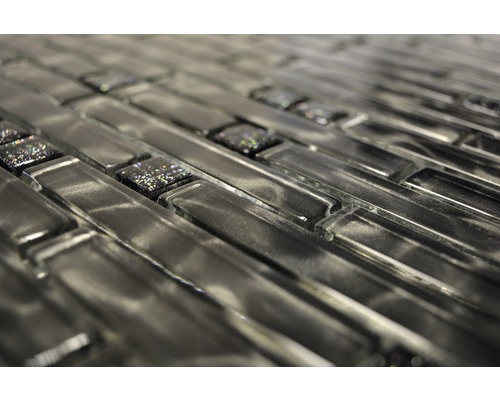 Detail skleněných mozaikových obkladů