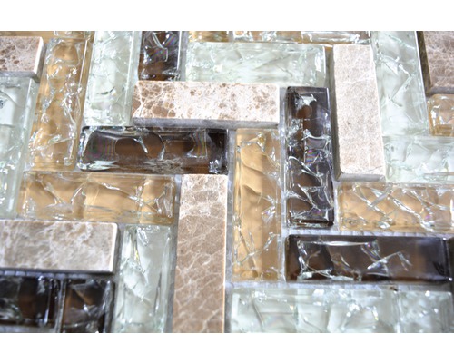 Mozaikové dlaždice ze skla a kamene