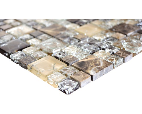 Mozaikové dlaždice ze skla a mramoru