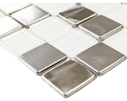 Mozaika z skla a kovu