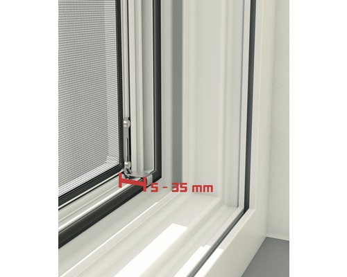 Detailní pohled na okno proti hmyzu s uvedením požadovaného prostoru 15 až 35 milimetrů