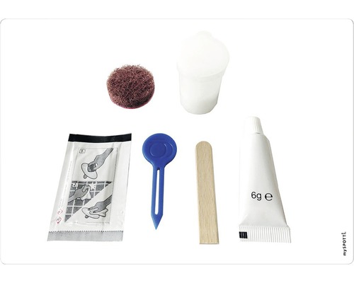 Opravná sada s brusnou netkanou textilií, kelímkem, čisticím ubrouskem, špachtlí, míchadlem a tubou s obsahem 6 gramů