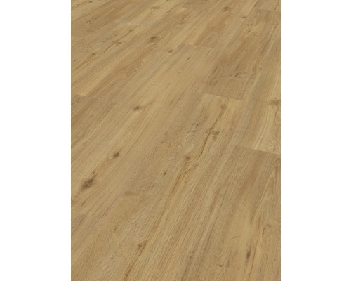 Detail laminátové podlahy se vzhledem dřeva