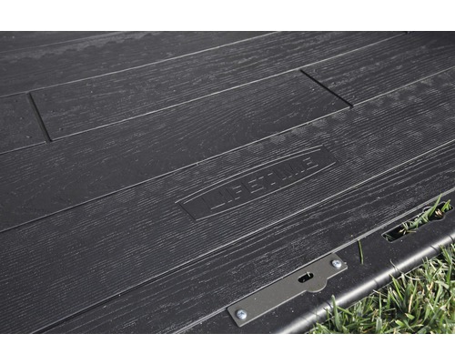 Podlaha zahradního domku Lifetime s dřevěnou strukturou