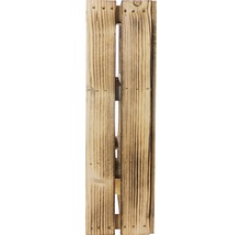 Boční pohled na dřevěnou bednu