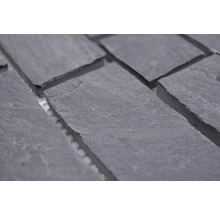 Detailní záběr břidlicových mozaikových dlaždic