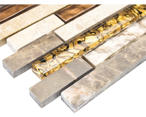 Mozaiková dlaždice s prvky z přírodního kamene a skla