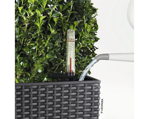 Zavlažování květináče s indikátorem hladiny vody