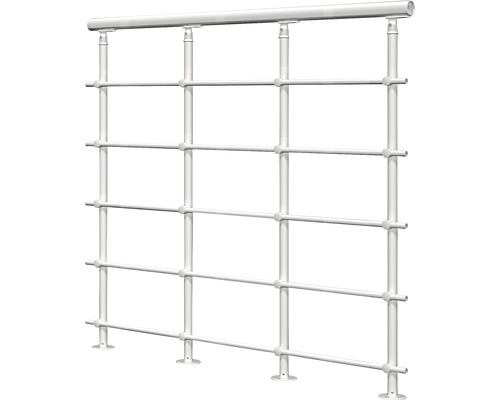 Kovové zábradlí s vodorovnými tyčemi