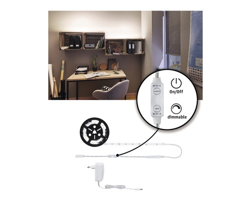 LED pásek s funkcí stmívání v kancelářském prostředí