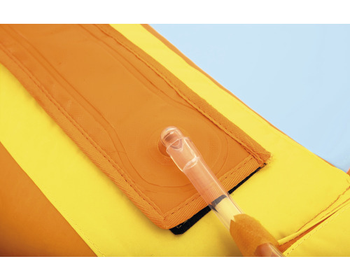 Detail nafukovací plavecké pomůcky s ventilem