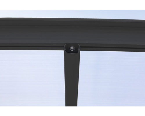 Detail střešní konstrukce zahradního domku se šroubem