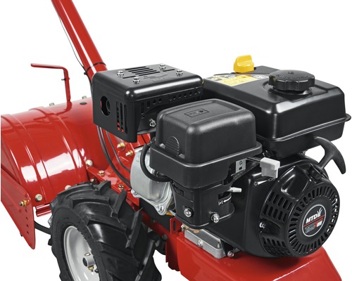 Detailní pohled na motorový kultivátor s motorem MTD ThorX