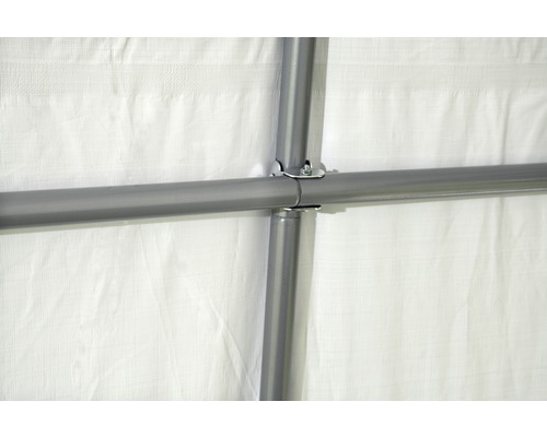 Detail kovového trubkového spoje pro stan