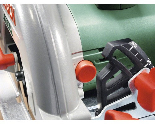 Detail ruční okružní pily