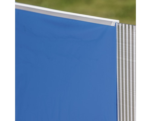 Detailní pohled na zástěnu se rámem